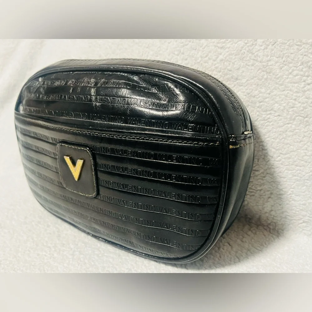Mario Valentino Monogram Black Clutch - Picture 15 of 15